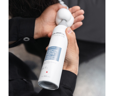 Goldwell StyleSign Bodifying Control Mousse (11030070) Goldwell StyleSign Bodifying Control Mousse